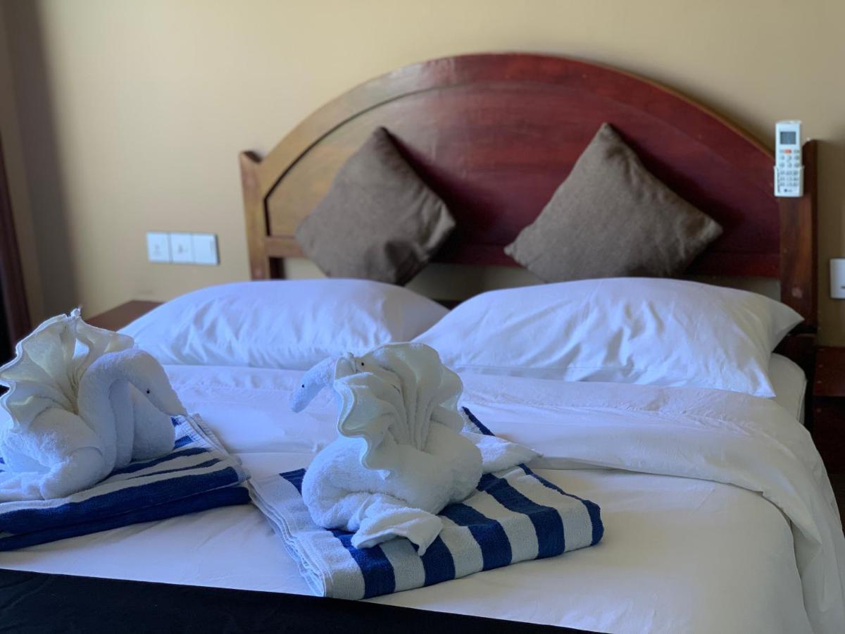 Ilaa Beach Maldives Hotel Gulhi Eksteriør billede
