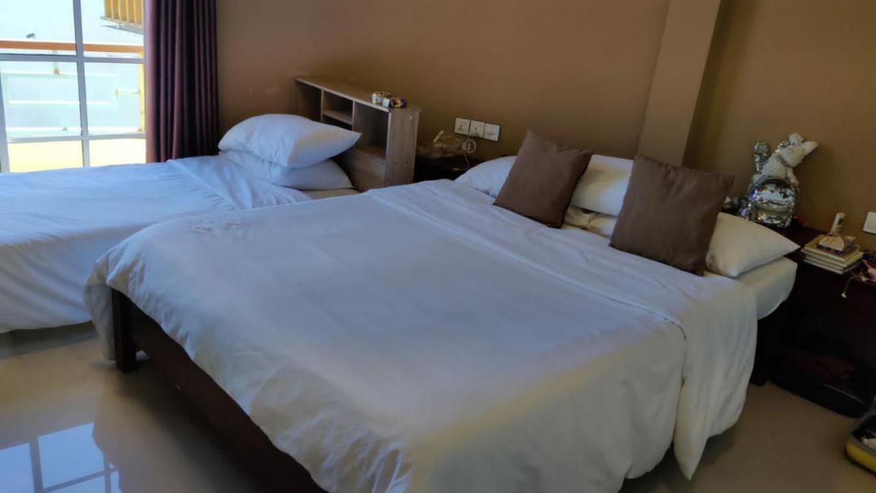 Ilaa Beach Maldives Hotel Gulhi Eksteriør billede